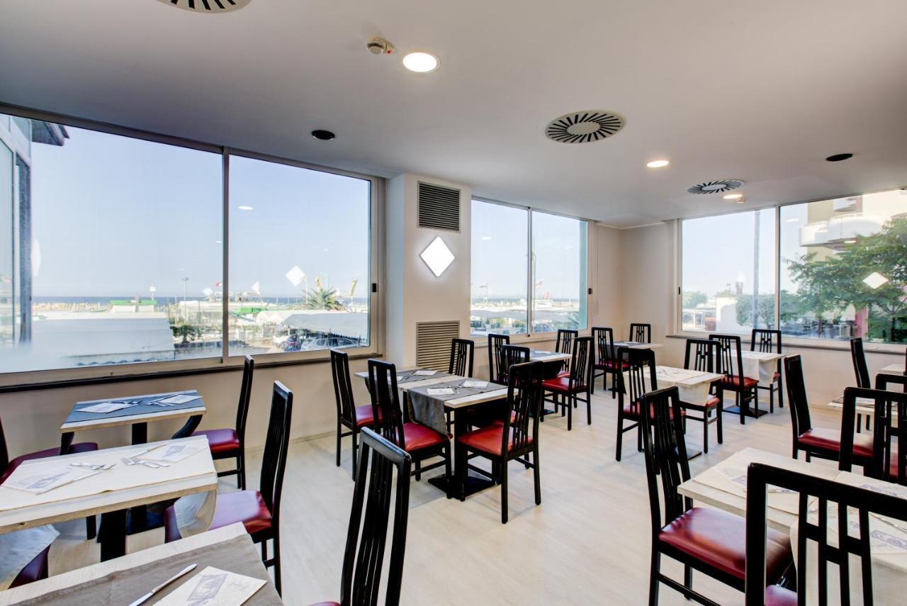 Hotel Vela D'Oro Rimini Zewnętrze zdjęcie