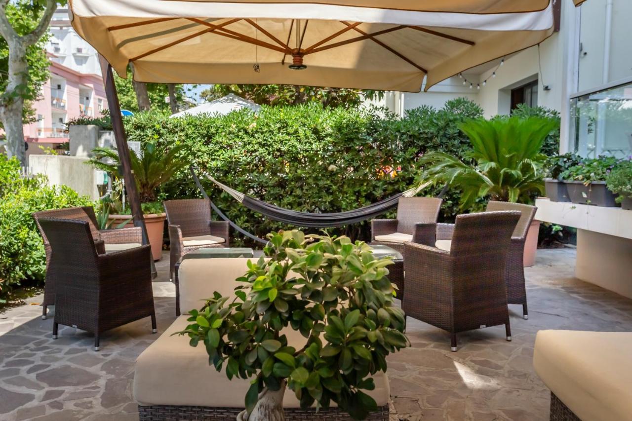 Hotel Vela D'Oro Rimini Zewnętrze zdjęcie