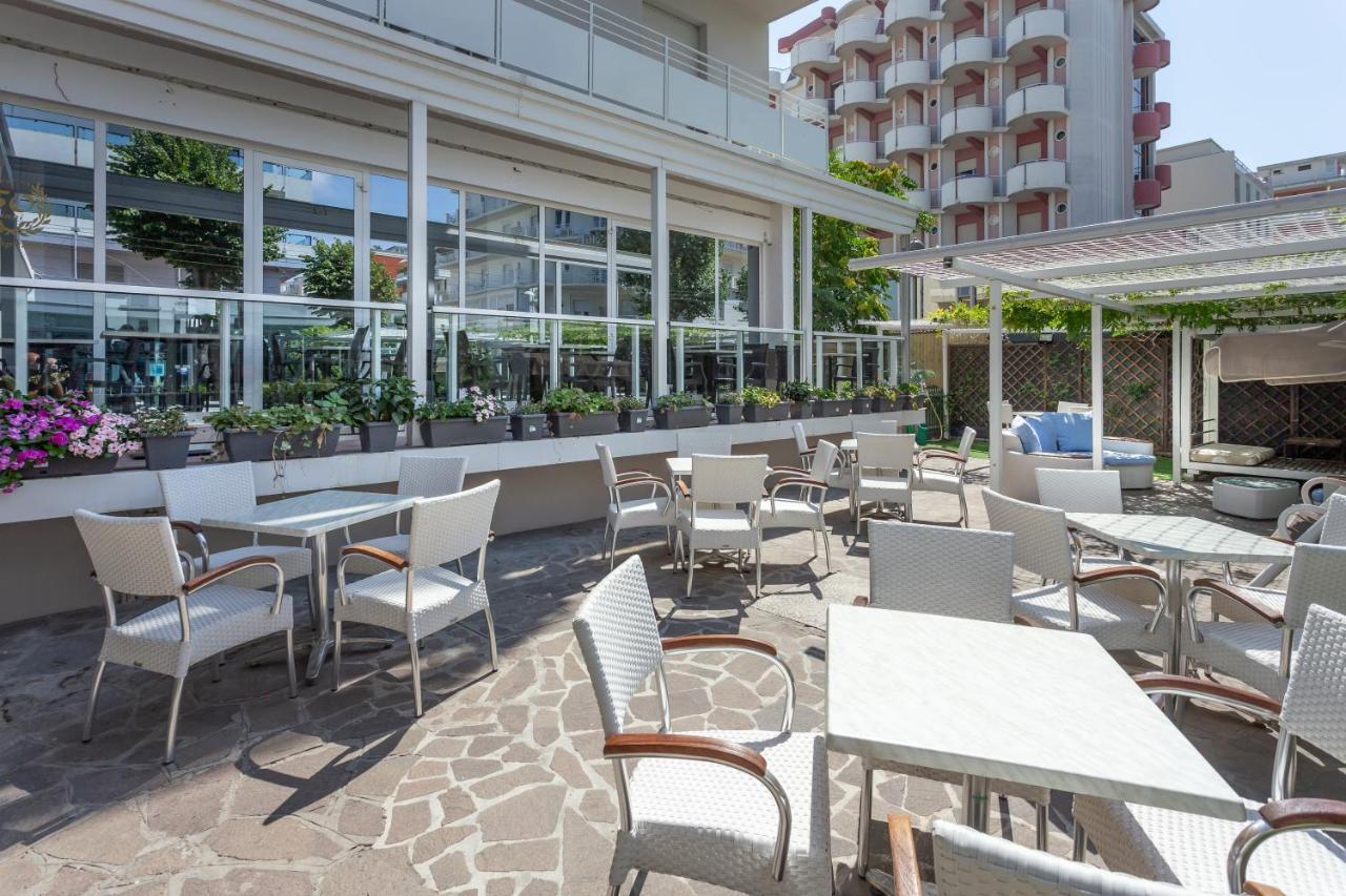 Hotel Vela D'Oro Rimini Zewnętrze zdjęcie
