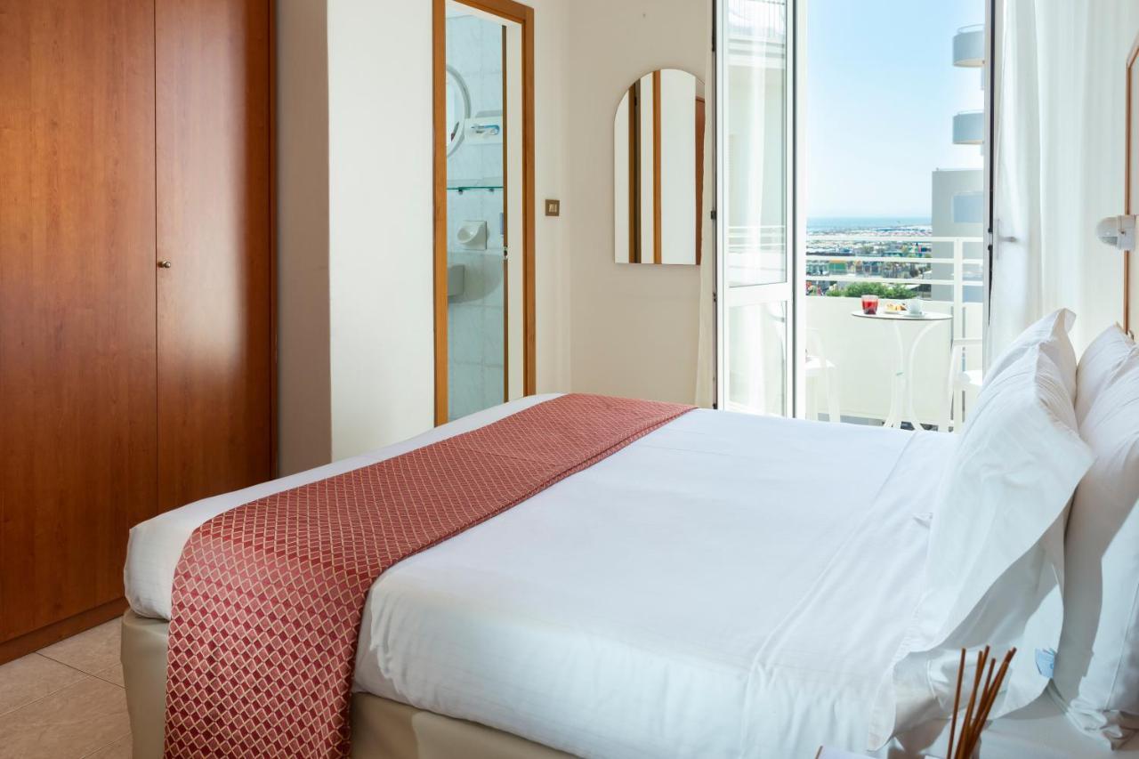 Hotel Vela D'Oro Rimini Zewnętrze zdjęcie