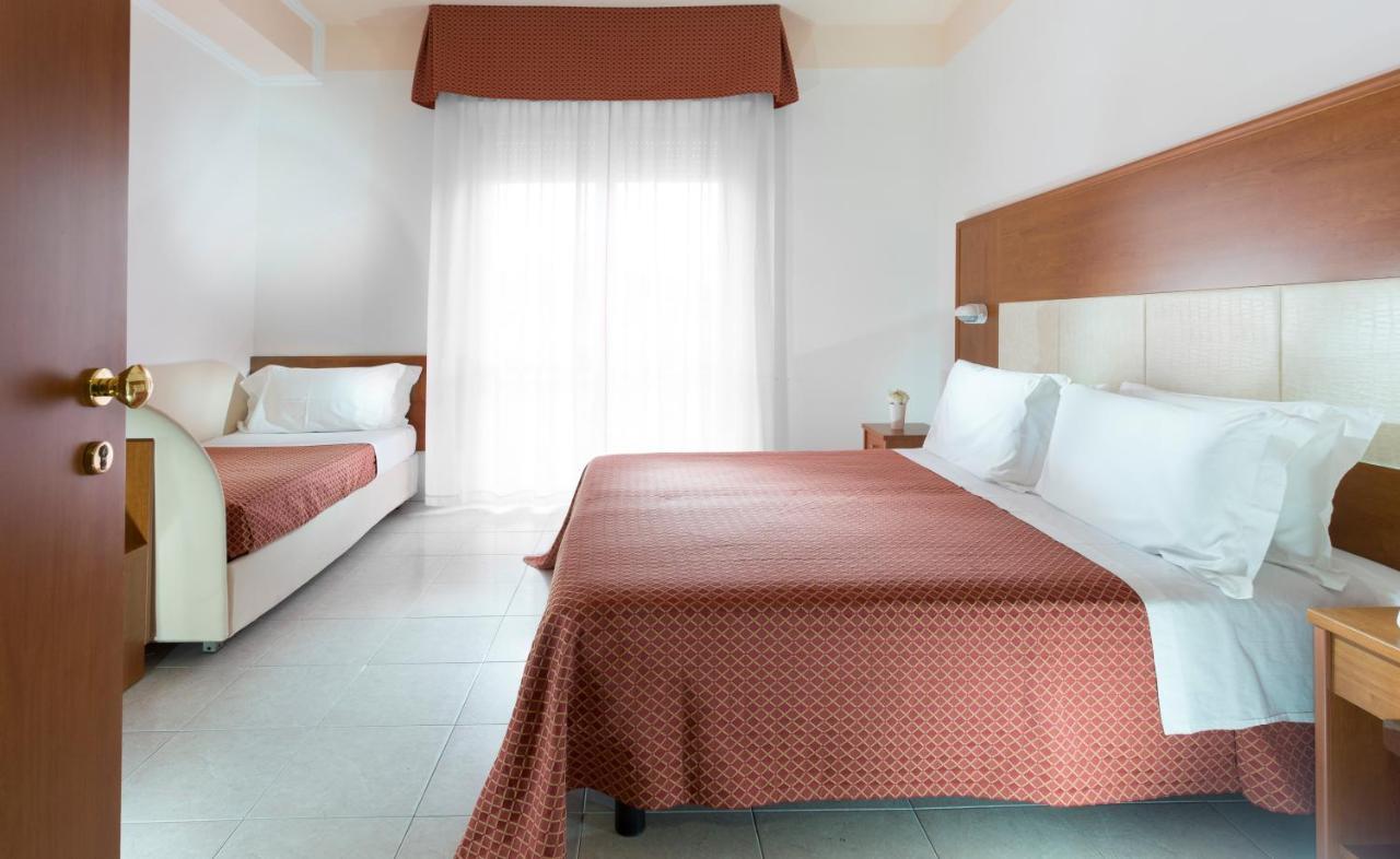 Hotel Vela D'Oro Rimini Zewnętrze zdjęcie